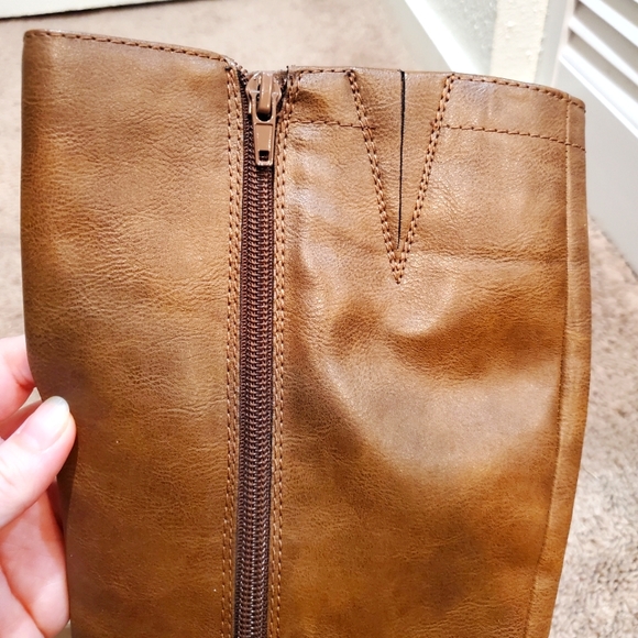 Tall Riding Boots - Picture 4 of 6